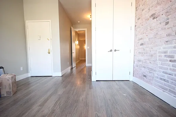 Rented by Nooklyn NYC LLC | media 10