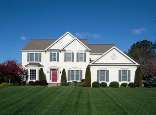 19 Blyman Ct, Trenton, NJ 08690