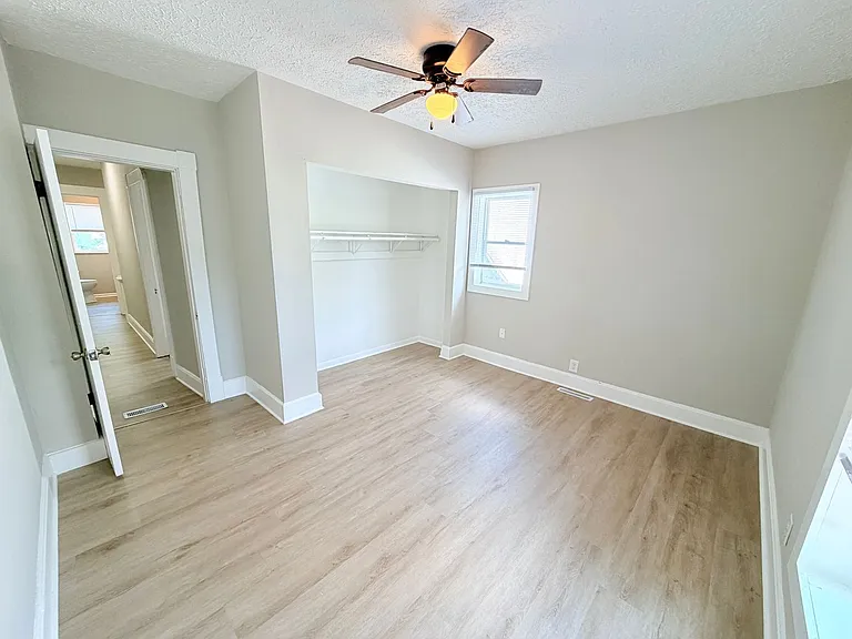 1132 N Oxford St — Photo 19