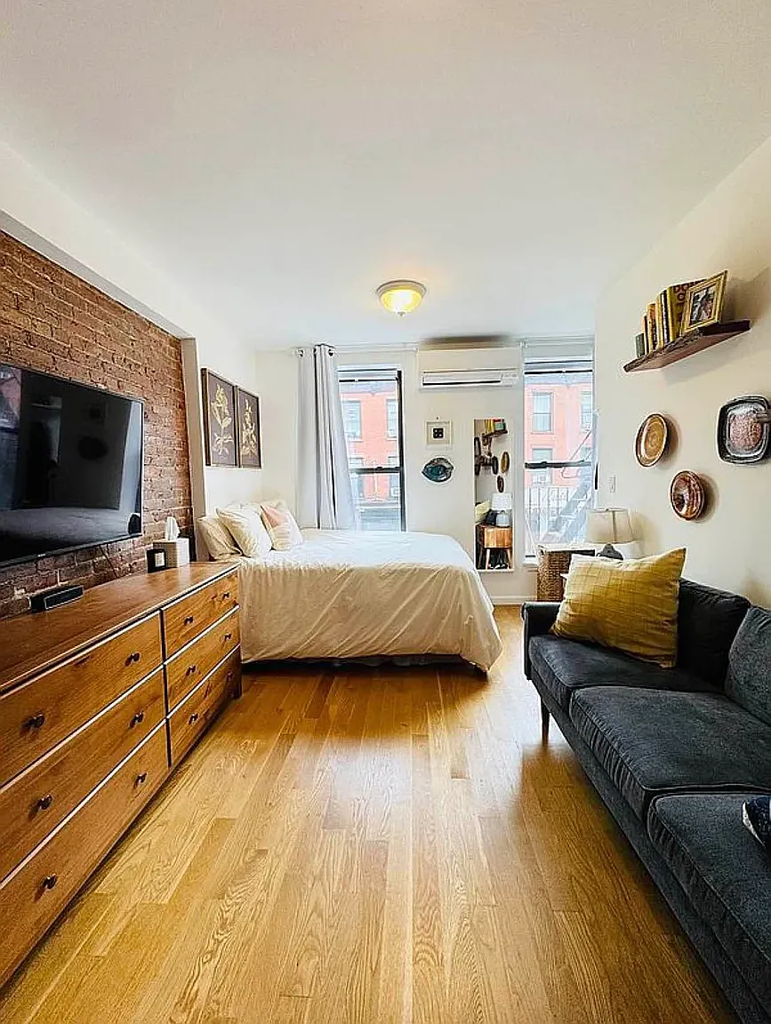254 Smith Street — Photo 1
