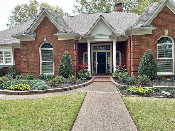 2682 Dibrell Trail Dr