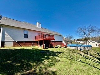 5th image of 528 Windy Rd