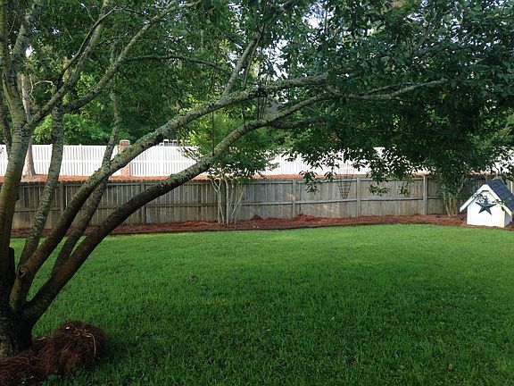 3rd image of 502 Richmond Cir
