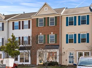 13109 Shadowbrook Ln, Fairfax, VA 22033