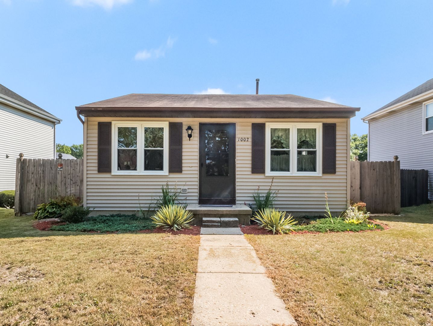 1002 Britta Ln, Geneva, IL 60134 Zillow