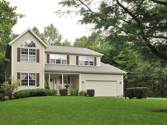 3rd image of 46 Challedon Dr