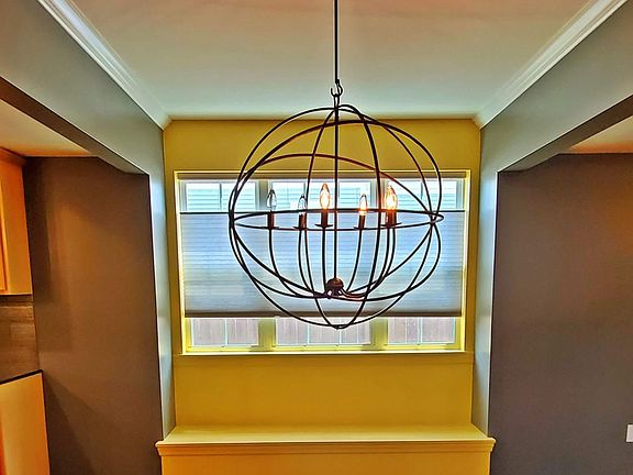 Dining Room Pendant and Window Seat