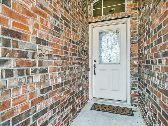 3rd image of 8737 Royalwood Dr