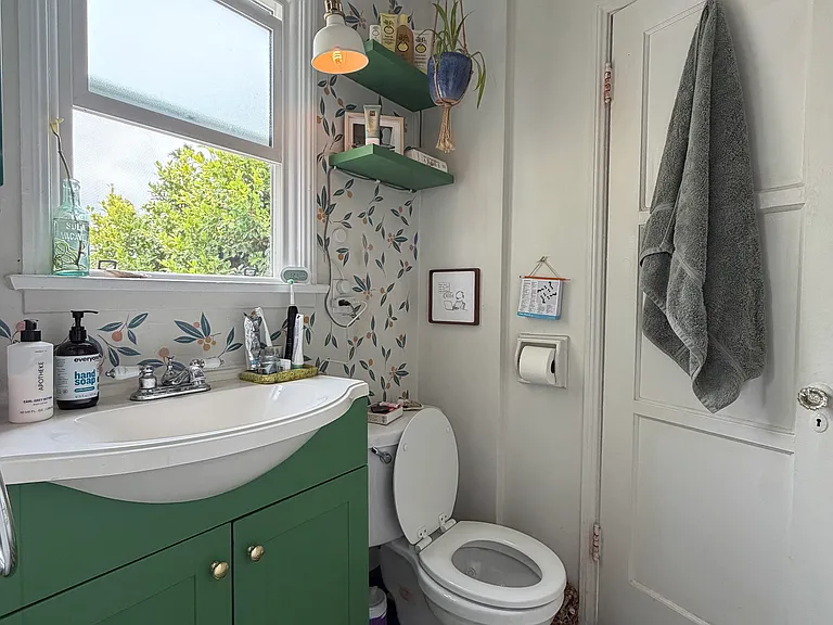 2890 Grandview Ave — Photo 8