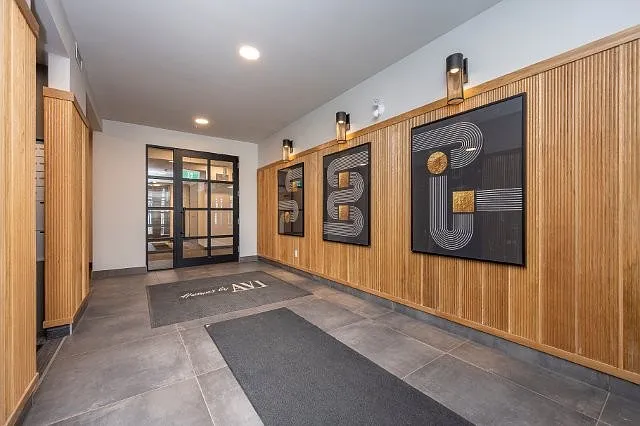 350 Livingston Cmn NE #3305 — Photo 19