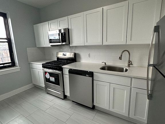 5th image of 1 W Palisades Blvd APT B53