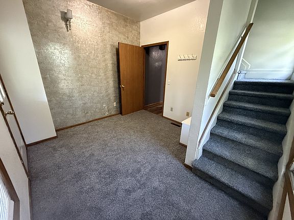 2nd image of 810 S University St