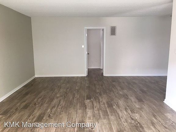 5th image of 3675 Clarington Ave APT 6