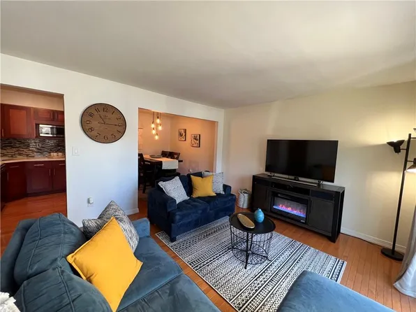 489 Country Club Lane, Pomona, NY 10970