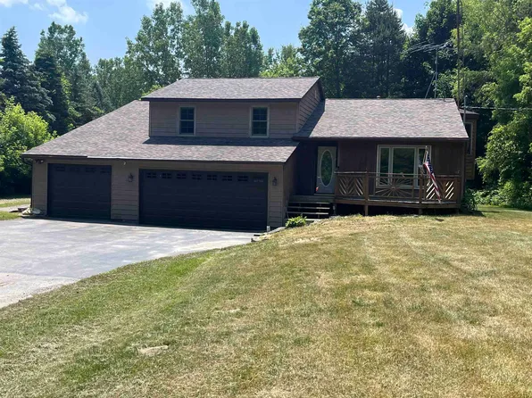 7103 Wilson Rd, Montrose, MI 48457