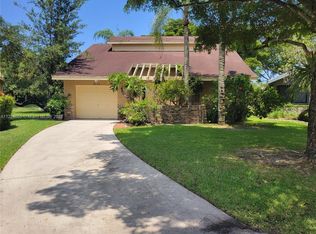 2636 Dahoon Ave, Coconut Creek, FL 33063