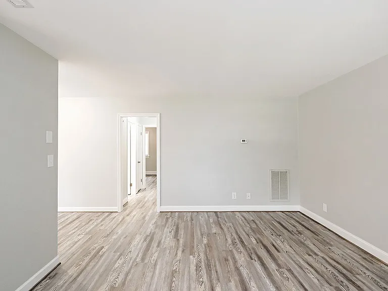 1157 Pen Park Rd — Photo 2