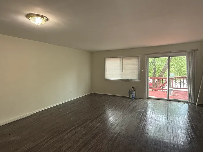96 Courtland Woods Cir — Photo 6