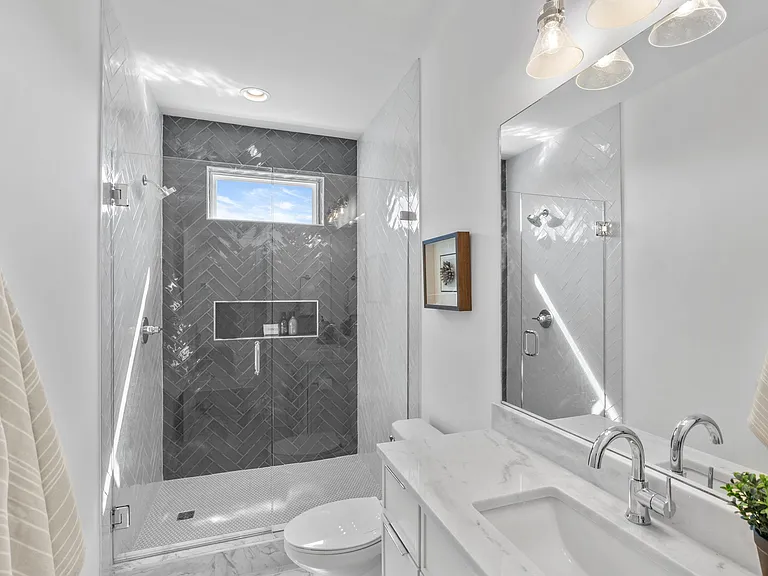 3203A Resha Ln — Photo 12