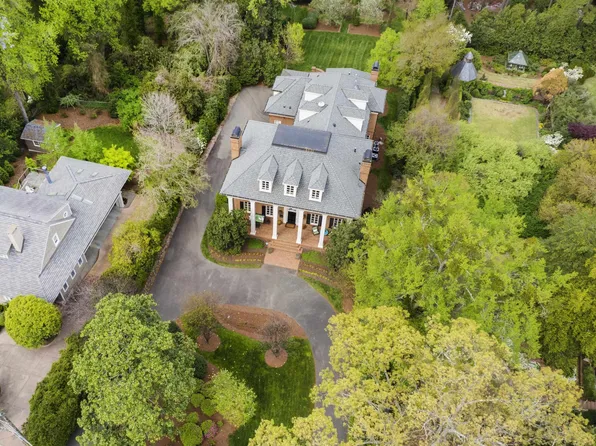 2319 Lake Dr, Raleigh, NC 27609