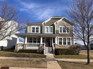 1298 Airs Ave, Sugar Grove, IL 60554