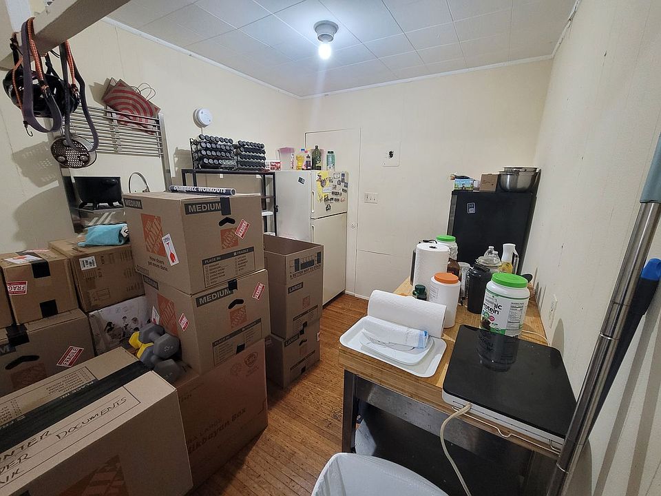 2nd image of 2935 N Calvert St #1F