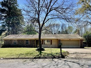 804 Robin Ln, White Oak, TX 75693
