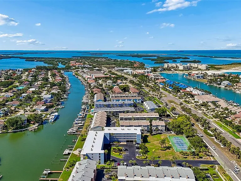 719 Pinellas Bayway S #301 — Photo 63