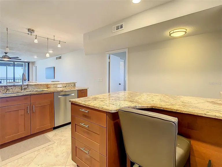 18304 Gulf Blvd #516 — Photo 24
