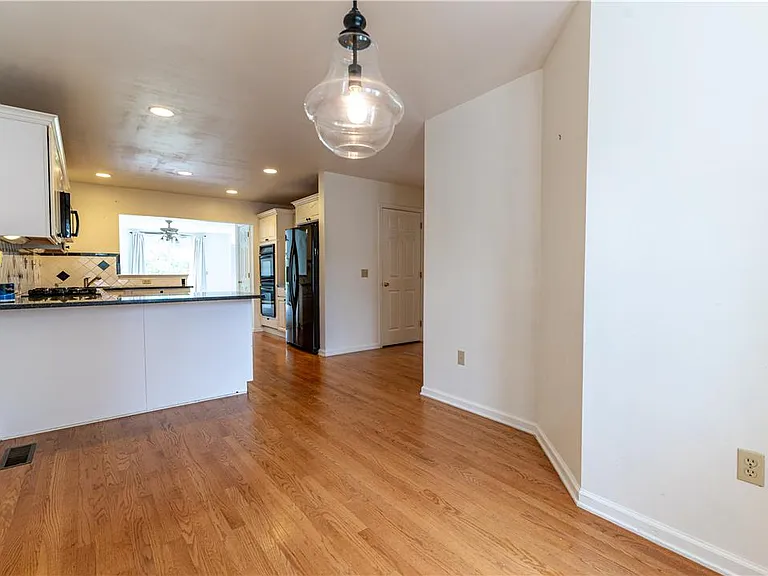 269 Park Ridge Dr — Photo 23