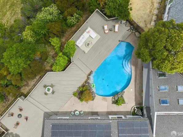 3350 Carlyle Ter, Lafayette, CA 94549