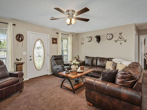 2nd image of 1194 Rosella Dr