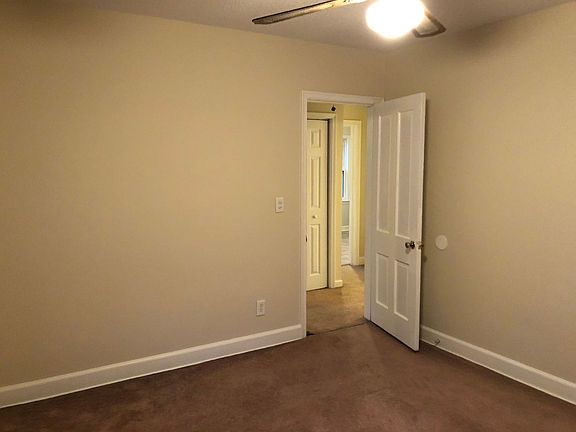 3rd image of 29 E Bayshore Blvd