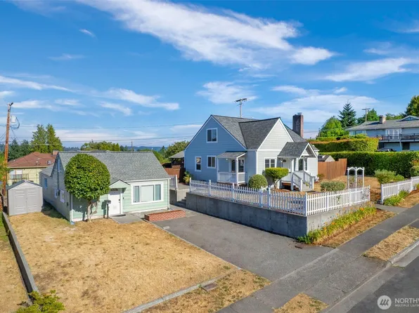 2400 Veldee Avenue, Bremerton, WA 98312