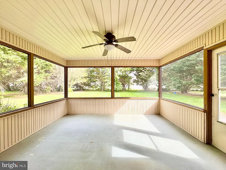 501 Falcon Dr — Photo 14