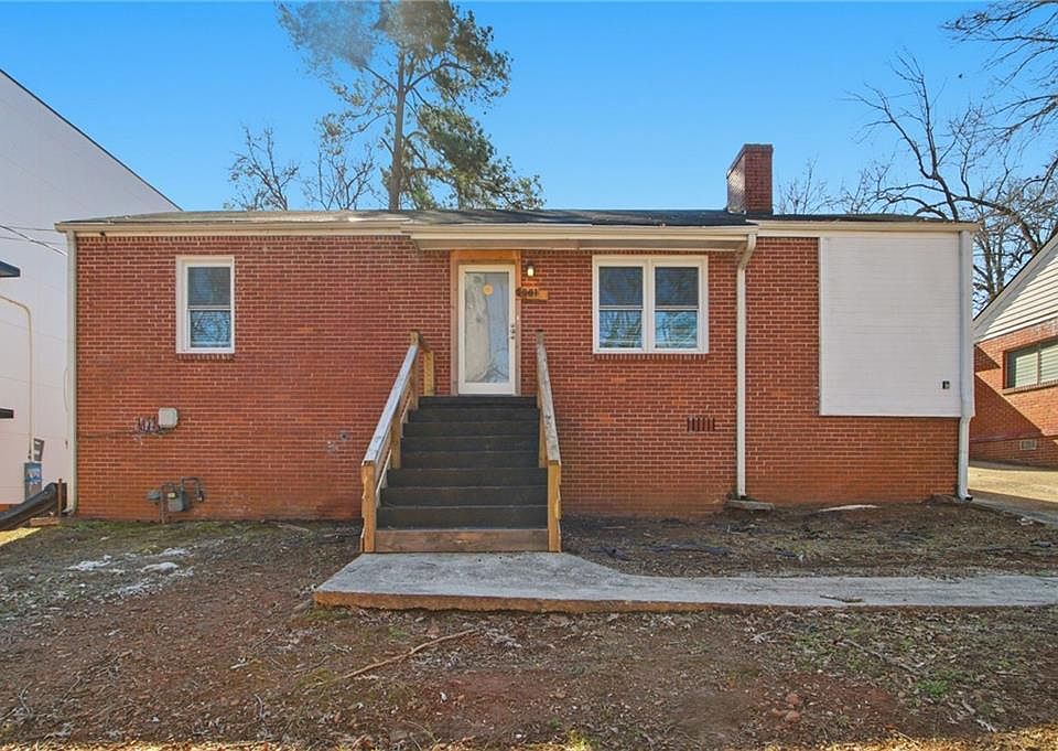 1st image of 2081 Glenwood Ave