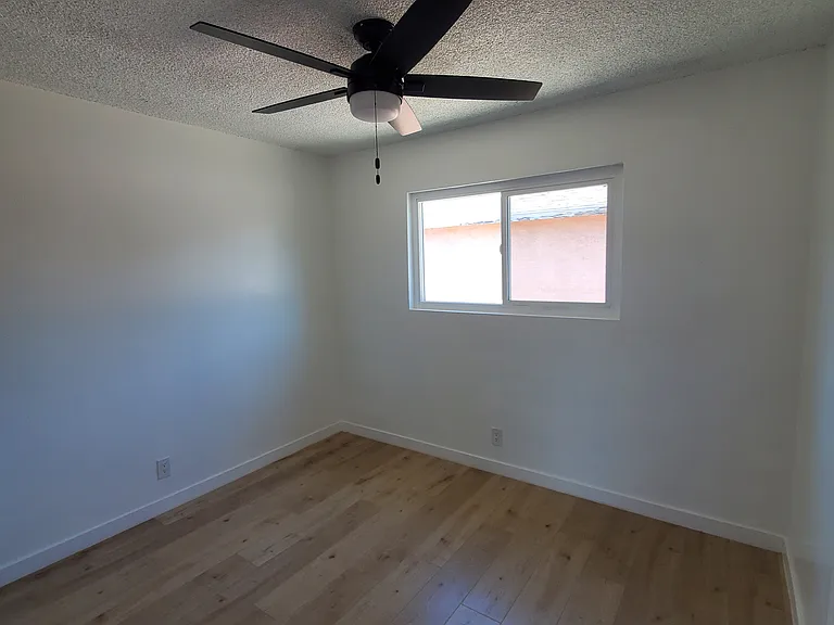 9328 Elizabeth Ave #G — Photo 8