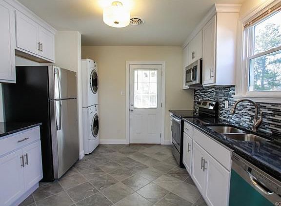 2nd image of 2316 Carlisle Ct