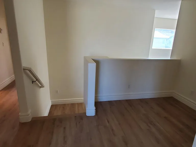 9692 Ziegler Ave — Photo 10