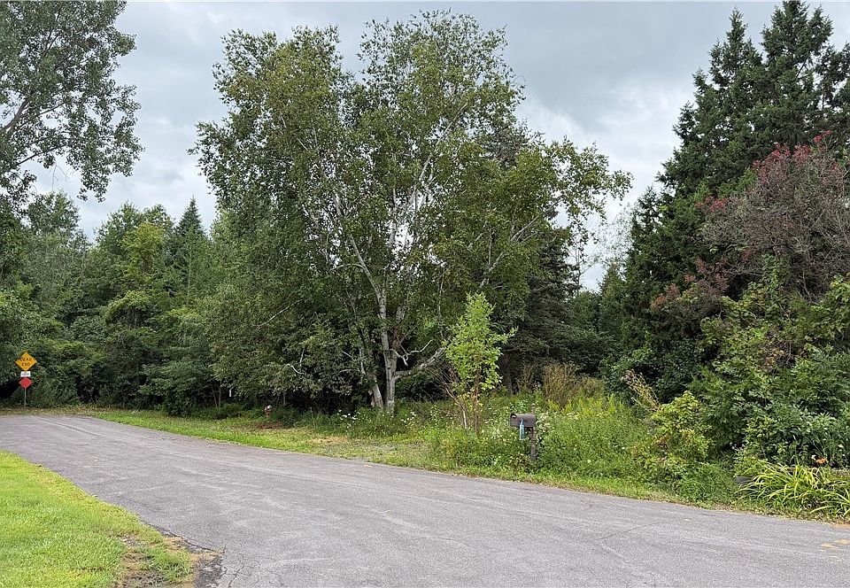 1st image of 400 Glengrove Dr Lot 76