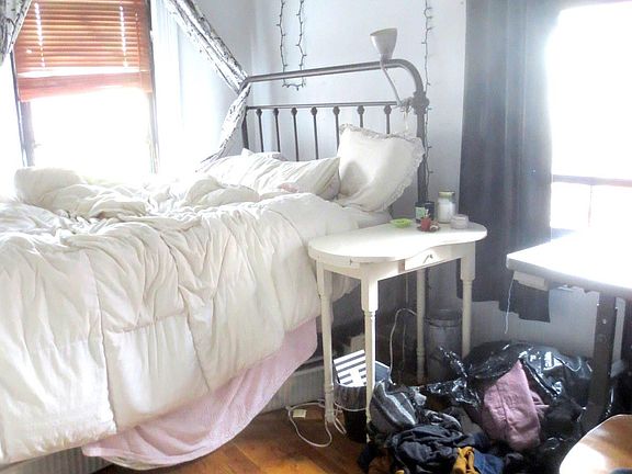 3rd image of 355 E 4th St APT 6D