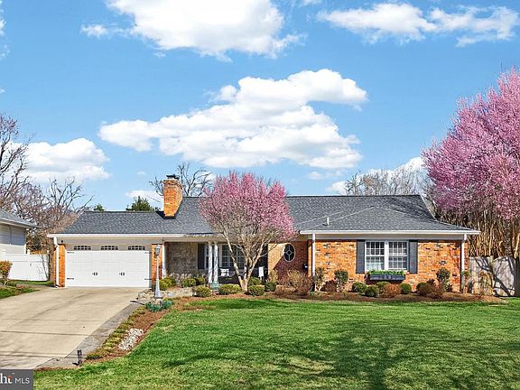 2nd image of 5019 Wyandot Ct