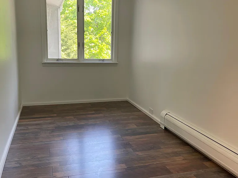 35 Deforest Hts — Photo 5