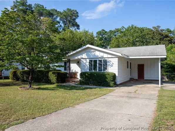 739 Stoneykirk Dr, Fayetteville, NC 28314