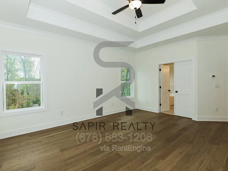 3374 Lee Dr — Photo 6