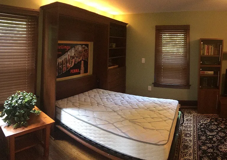 Pull out bed. Double bed