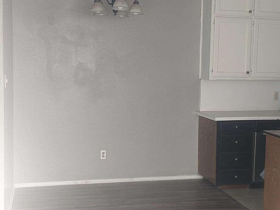 4th image of 6030 Calloway Ct