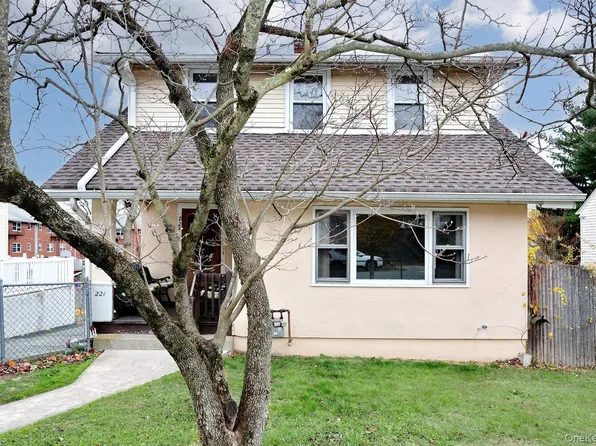 221 N Midland Avenue, Nyack, NY 10960