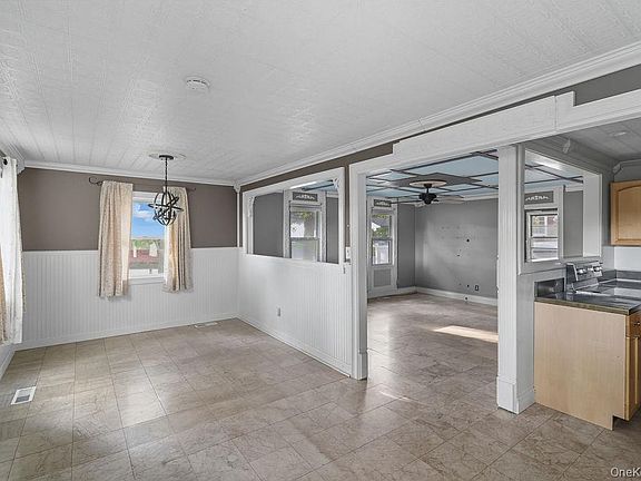 3rd image of 230 Lakeside Trail