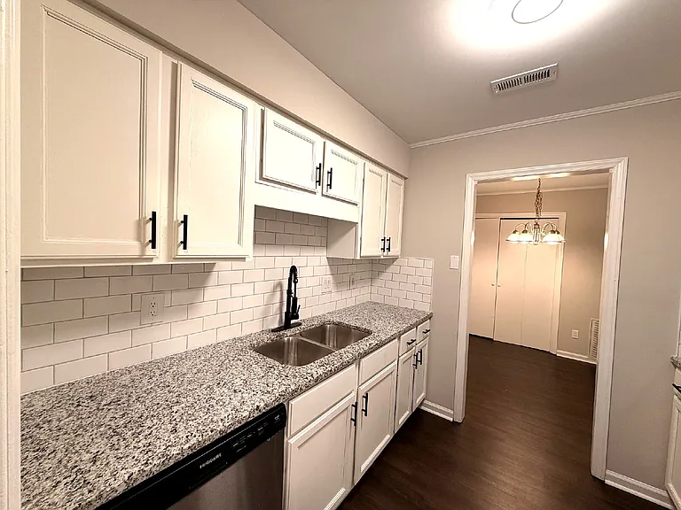 4840 N New Hope Rd #D — Photo 11